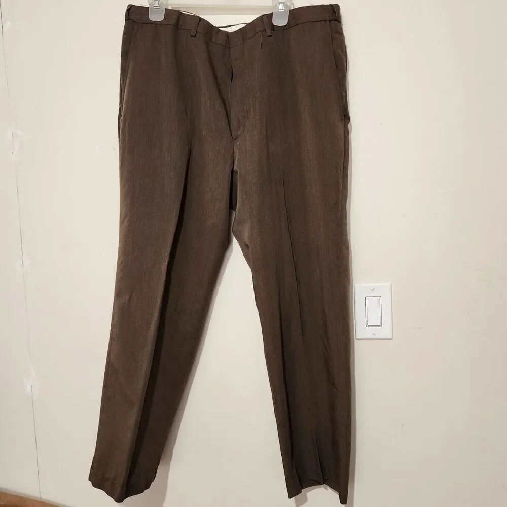 Haggar Dress Pants For Men Size 38x27 Brown Color Flat Front Black Label